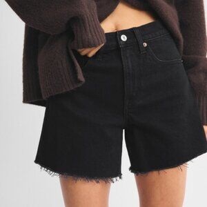 Abercrombie High Rise Dad Shorts in Washed Black, 31